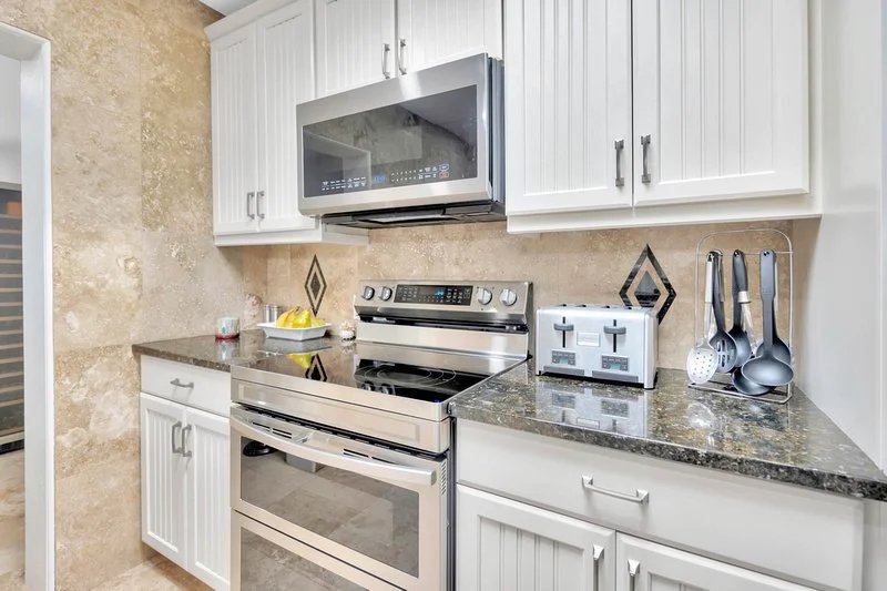 Bayshore Remodels: Our Favorite Cabinet Remodels — remodeling inspiration 3
