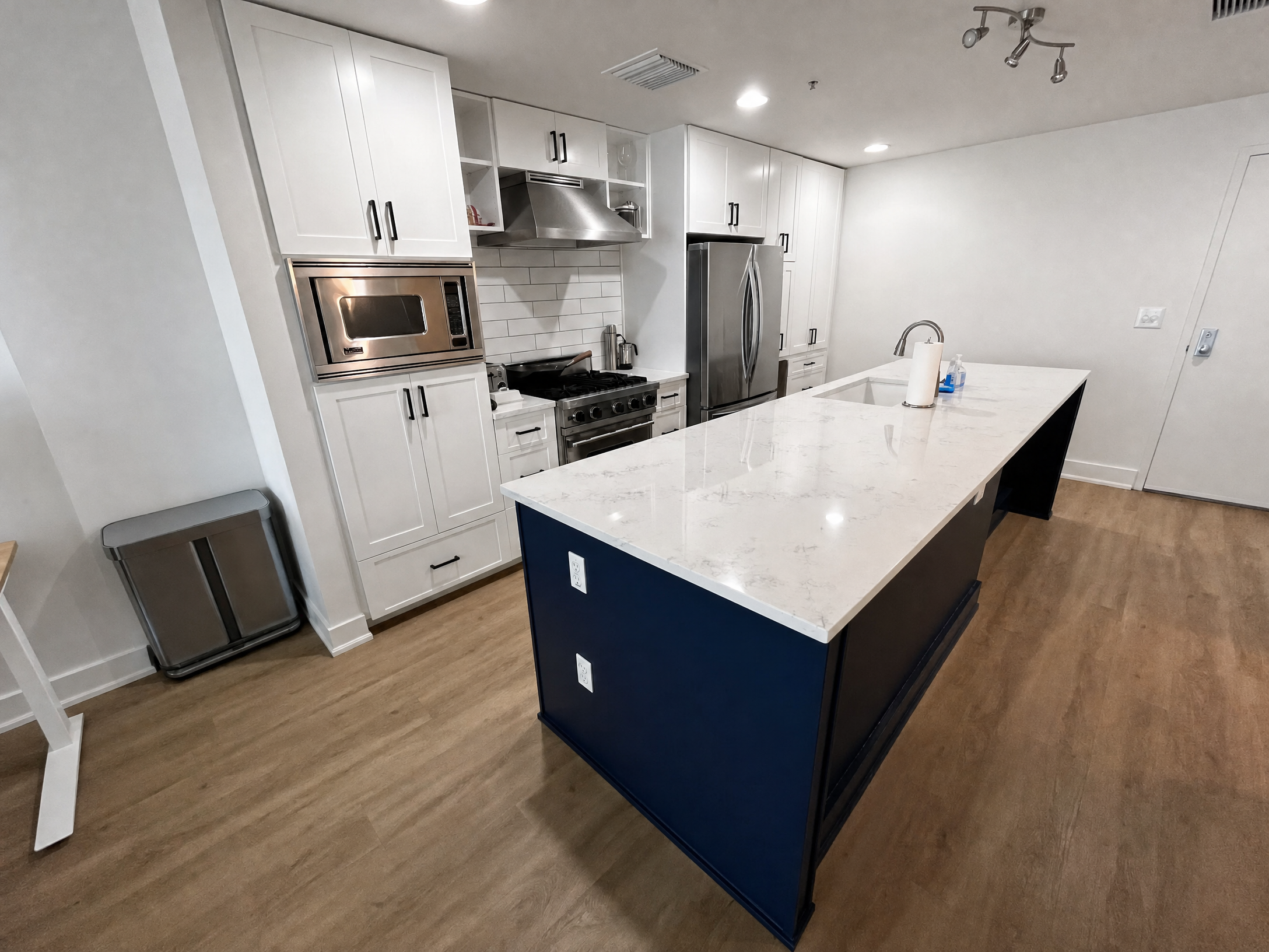 Tampa Bay cabinet refacing — white and navy shaker cabinet refacing kitchen