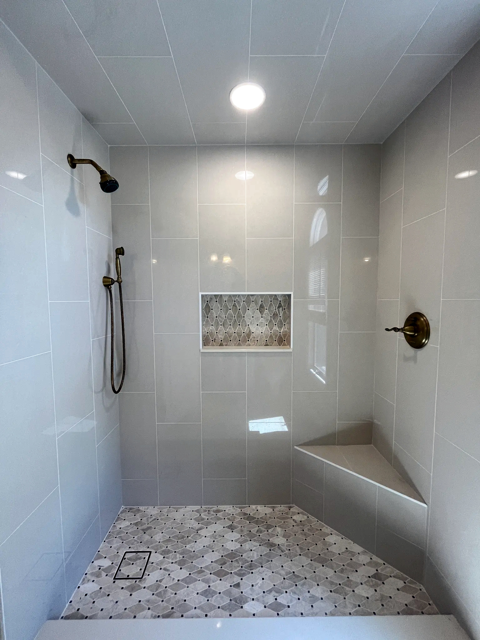 Bathroom remodeling in Tampa Bay — Large-format tile shower inset