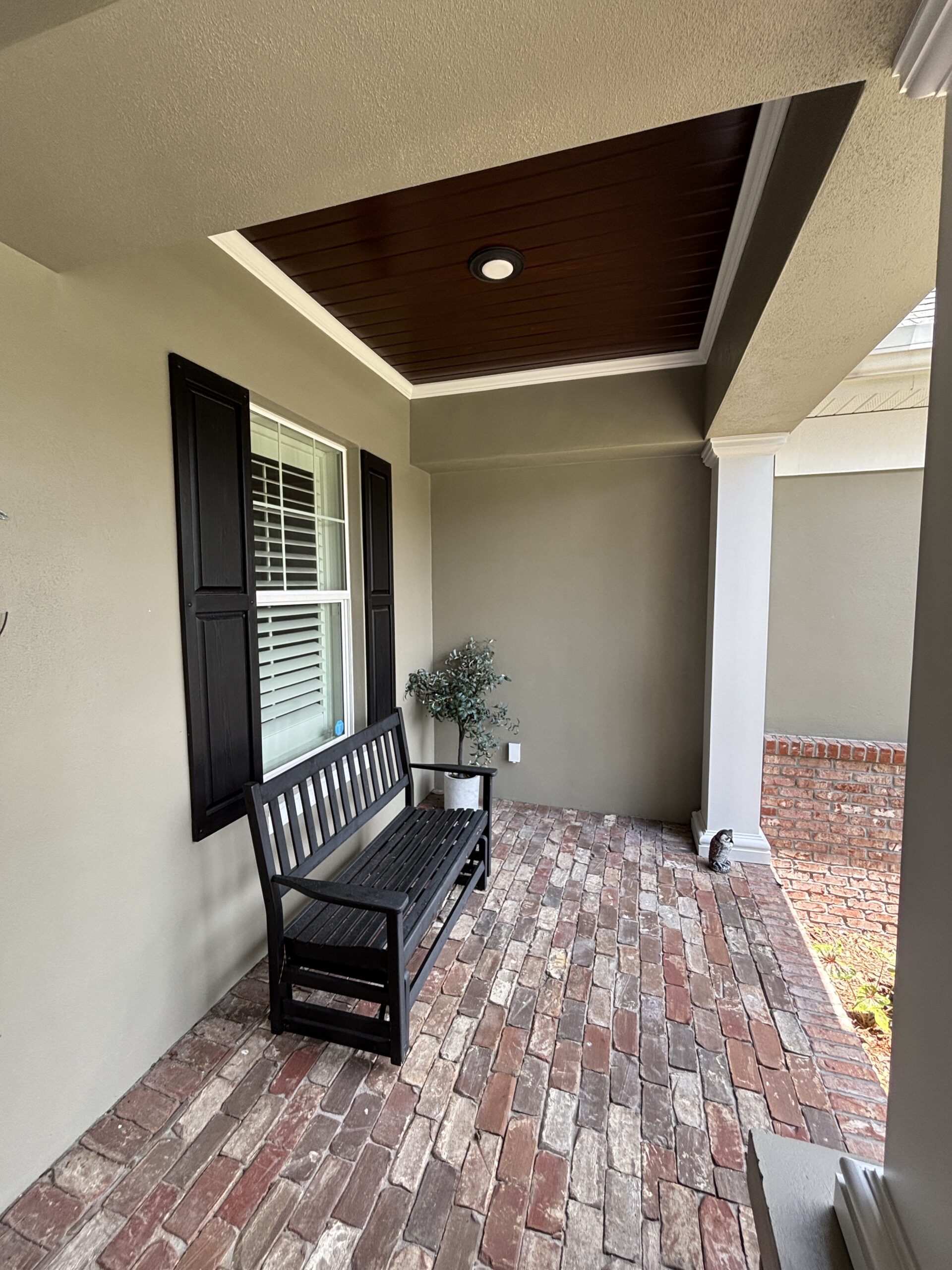 Should I Paint the ‘Fifth Wall’? A Guide by Our Remodelers