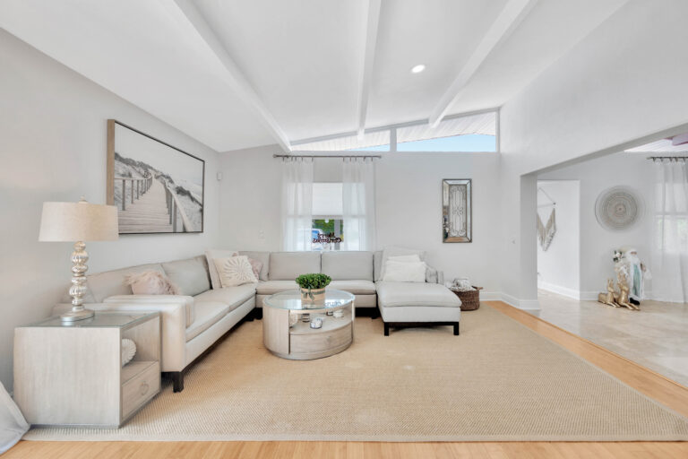 Sherwin-Williams High Reflective White: The Ultimate Guide for Florida Homeowners
