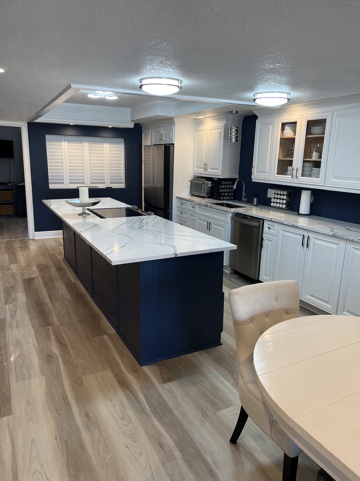 Refinish Naval 01 Navy Island White Perimeter Two Tone — Bayshore Remodels Tampa Bay